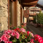 Trois Couronnes Di Charme Ad Uso Turistico Breve E Stagionale Apartment La Salle