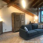 Trois Couronnes Di Charme Ad Uso Turistico Breve E Stagionale Apartment *