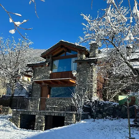 Trois Couronnes - Grande Rochere Di Charme A Valle D'aosta *