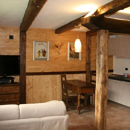 Apartamento Trois Couronnes Di Charme Ad Uso Turistico Breve E Stagionale *