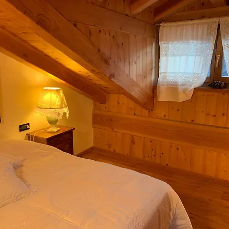 Apartment Trois Couronne Di Charme Ad Uso Turistico Vda