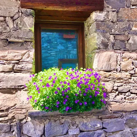 Apartmán Trois Couronnes Di Charme Ad Uso Turistico Breve E Stagionale La Salle