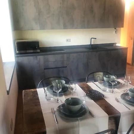 Trois Couronnes Di Charme Ad Uso Turistico Breve E Stagionale * La Salle