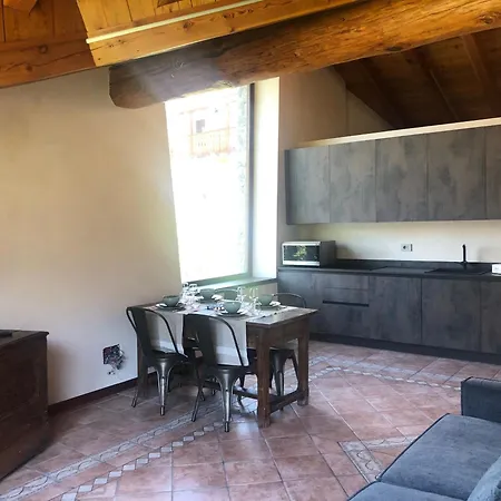 Trois Couronnes Di Charme Ad Uso Turistico Breve E Stagionale *