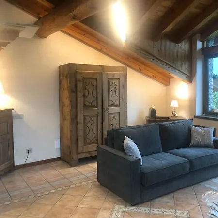 Trois Couronnes - Grande Rochere Di Charme A Valle D'aosta Apartment *