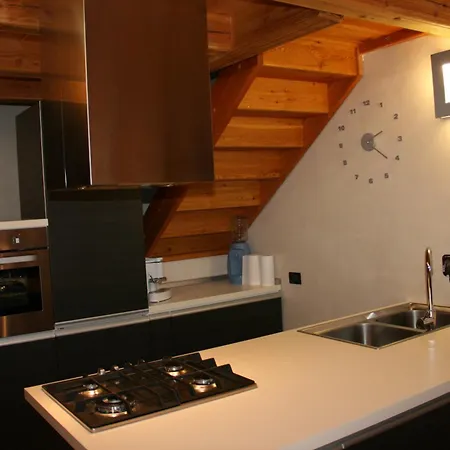 Trois Couronnes Di Charme Ad Uso Turistico Vda Apartment
