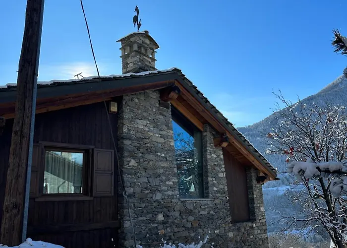 Trois Couronnes Di Charme Ad Uso Turistico Breve E Stagionale * La Salle